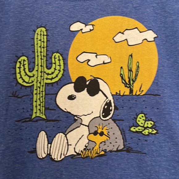 Snoopy T-shirt size Small - Picture 4 of 4